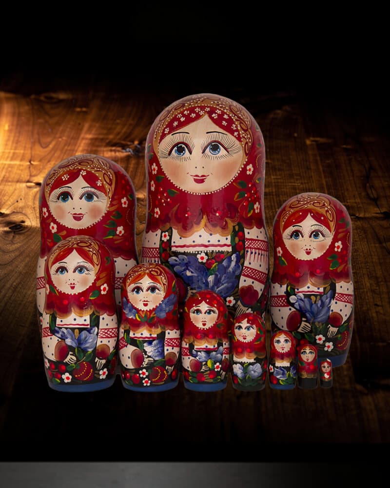 Large Marusya matryoshka in Pavlovo shawl