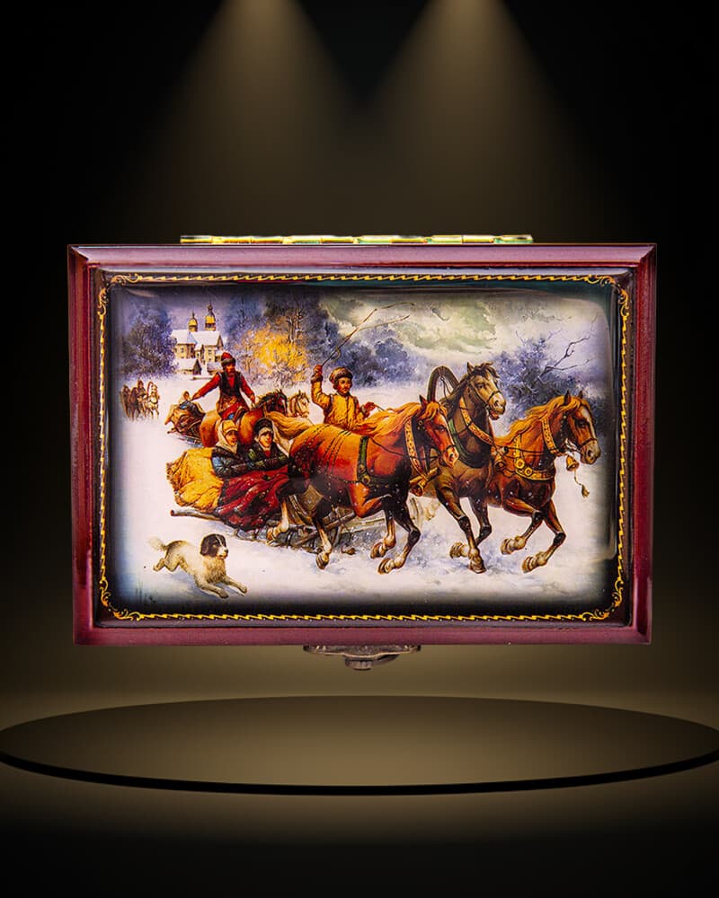 Troika sleigh ride lacquer box